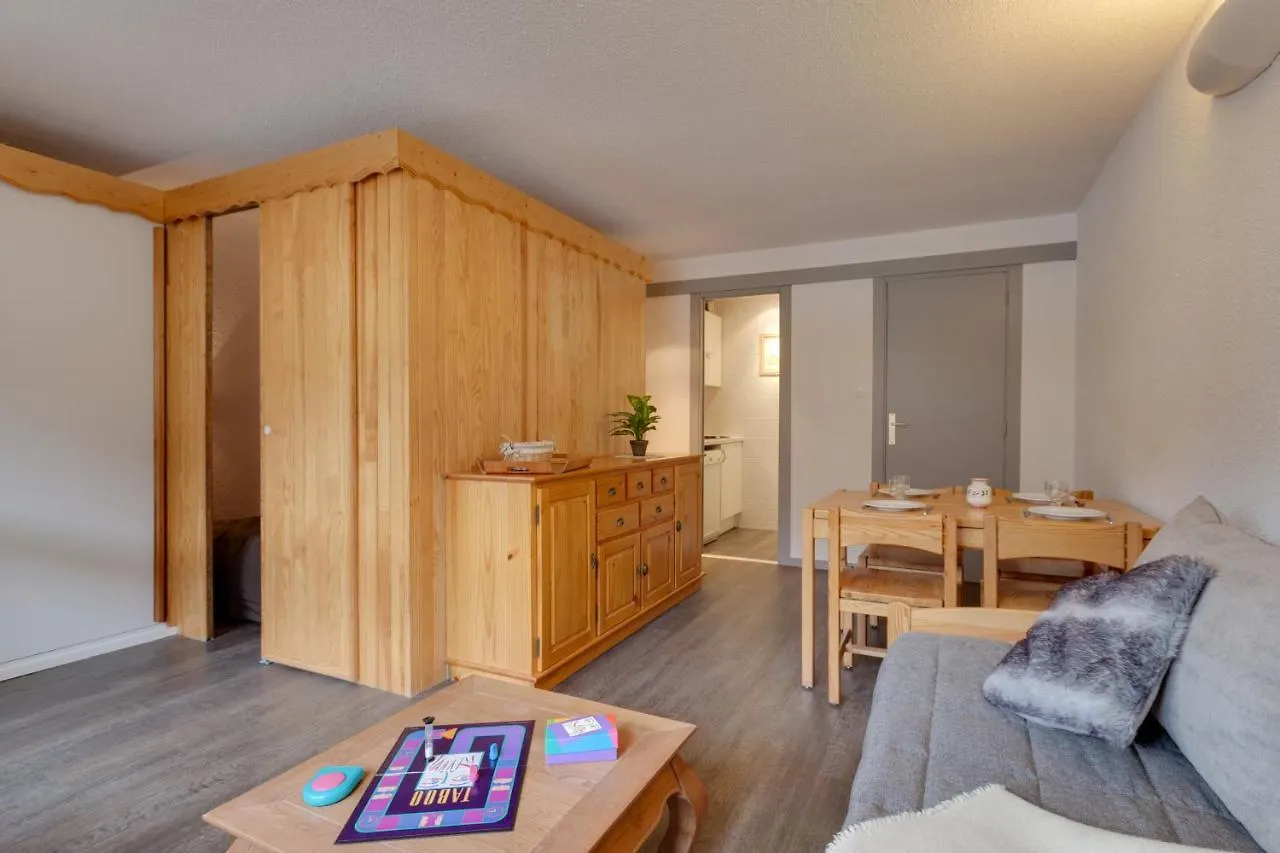 Skissim Select - Residence Les Melezes By Travelski Saint-Chaffrey 0*,  France